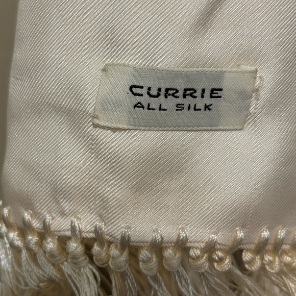 CURRIE All Silk Vintage Tassel Ivory Scarf - Picture 3 of 3